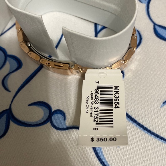💯Authentic - MK Michael Kors watch with bracelet - Picture 6 of 13